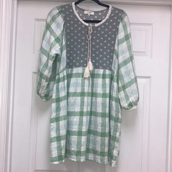 Seafoam and White Umgee Dress. Size L - Picture 6 of 6